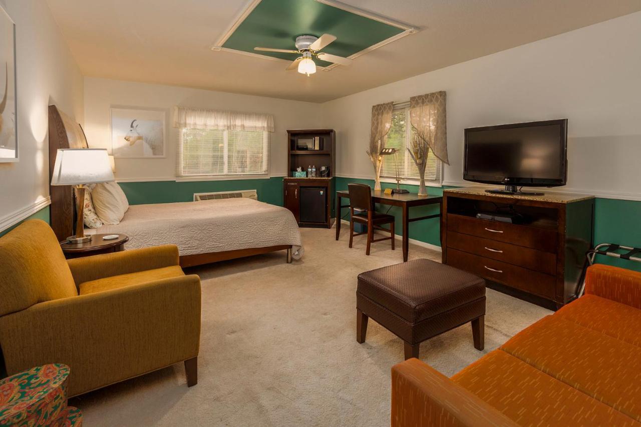 Sweetgrass Inn Bed & Breakfast Rapid City Esterno foto