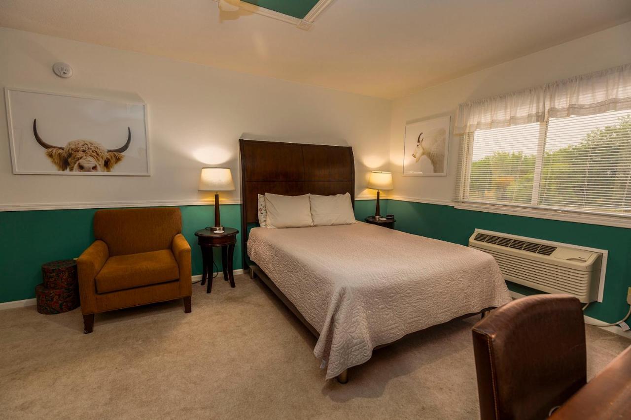 Sweetgrass Inn Bed & Breakfast Rapid City Esterno foto